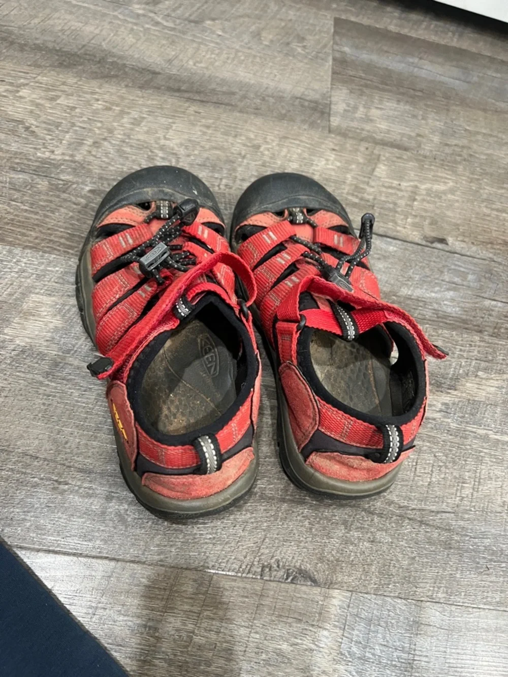 KEEN Kids Red and Black Closed-Toe Outdoor Sandals